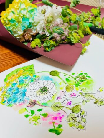 水色と黄色のアジサイのアレンジとお花のイラスト