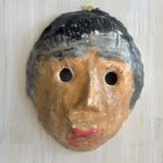 変な顔のお面